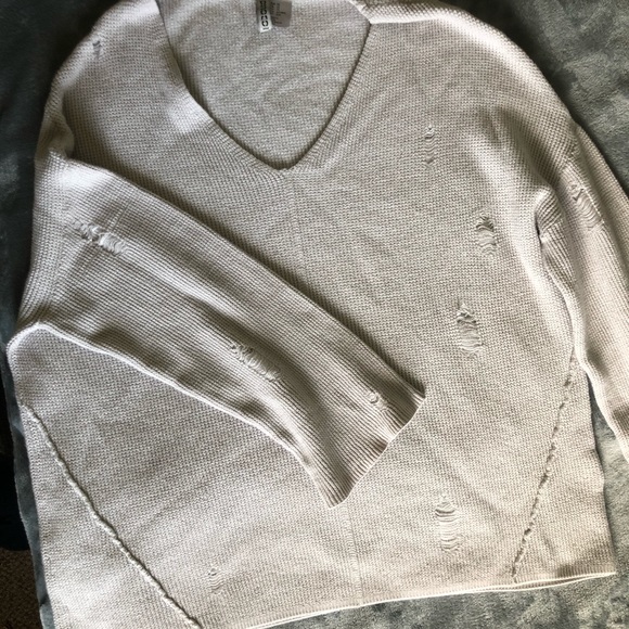 Sweater - Picture 2 of 3